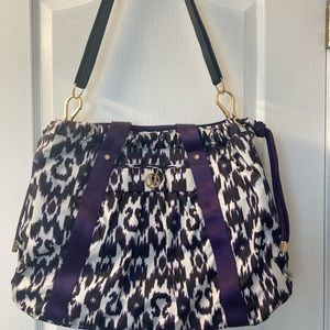Rare ikat print lululemon duffel bag NWOT